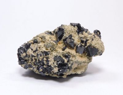 Kasiterit - Horní Slavkov u Karl. Varů